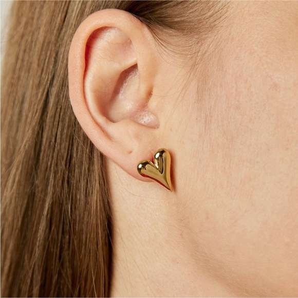 Earrings Women 18K Gold Plated Heart Studs Fashion Jewelry Gift Glam Non-tarnish - Picture 3 of 3